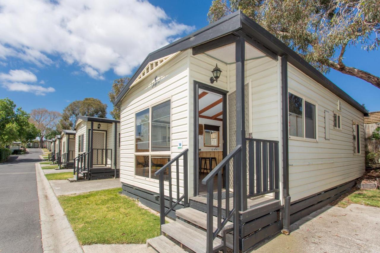 Big4 Melbourne Holiday Park Exteriör bild