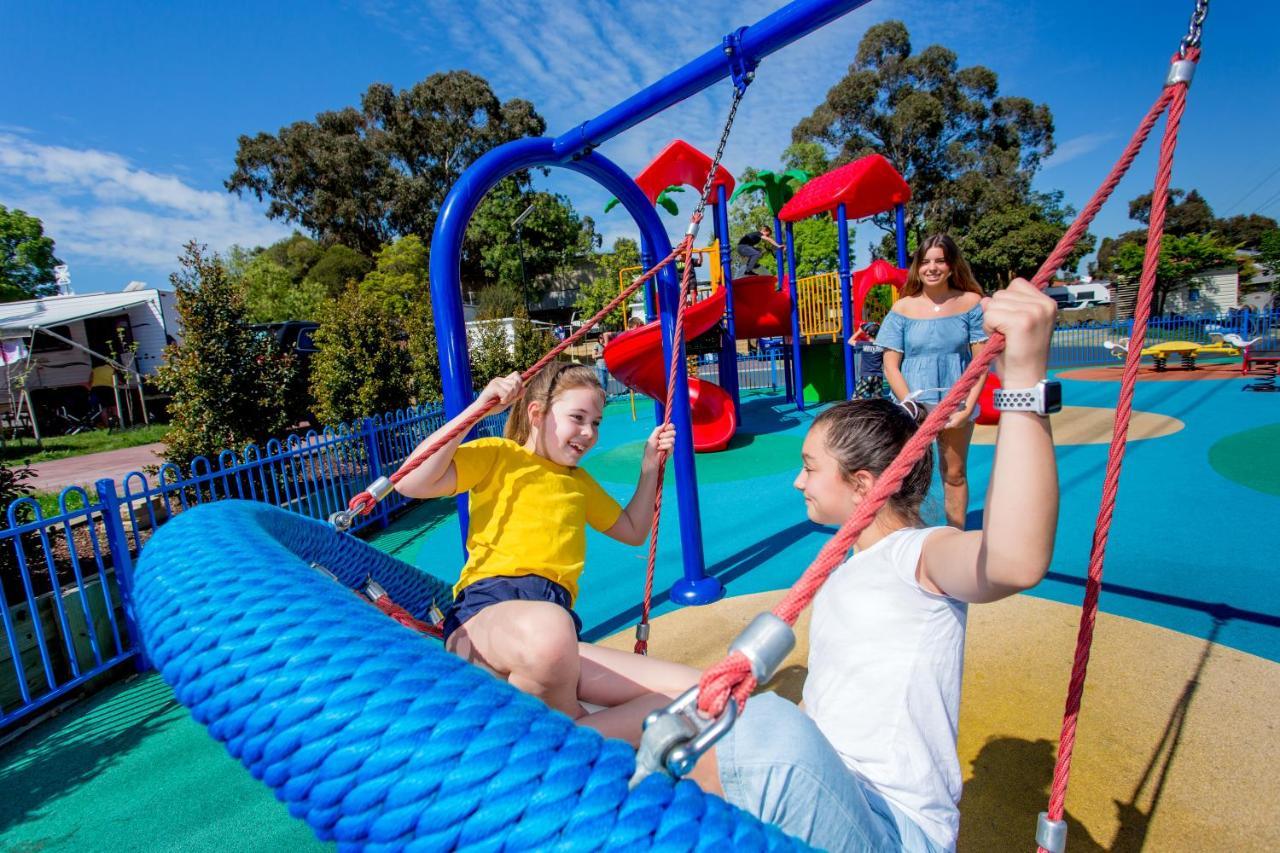 Big4 Melbourne Holiday Park Exteriör bild