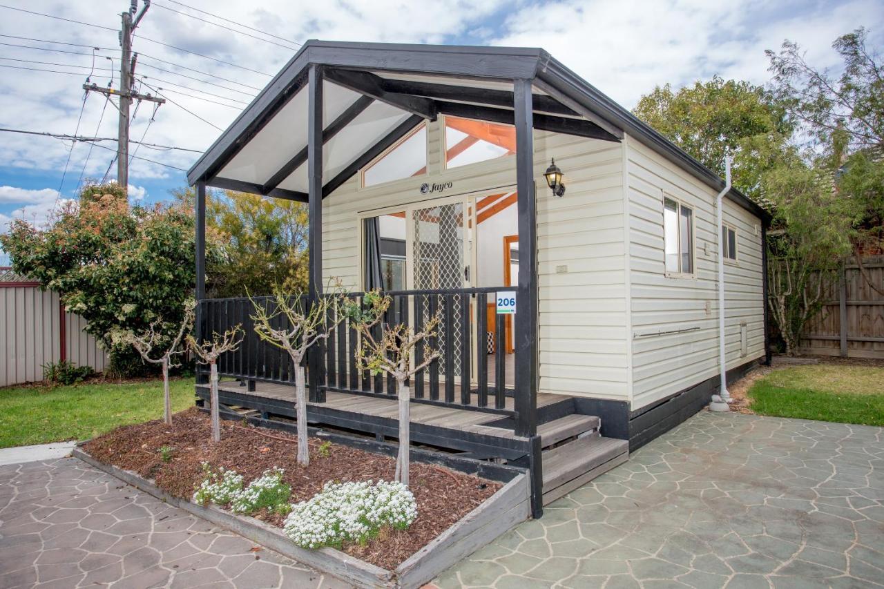 Big4 Melbourne Holiday Park Exteriör bild